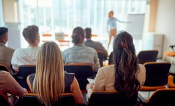 MIMIT lancia 50 milioni di euro per la formazione delle PMI: focus su digitale, green e innovazione - Warrant